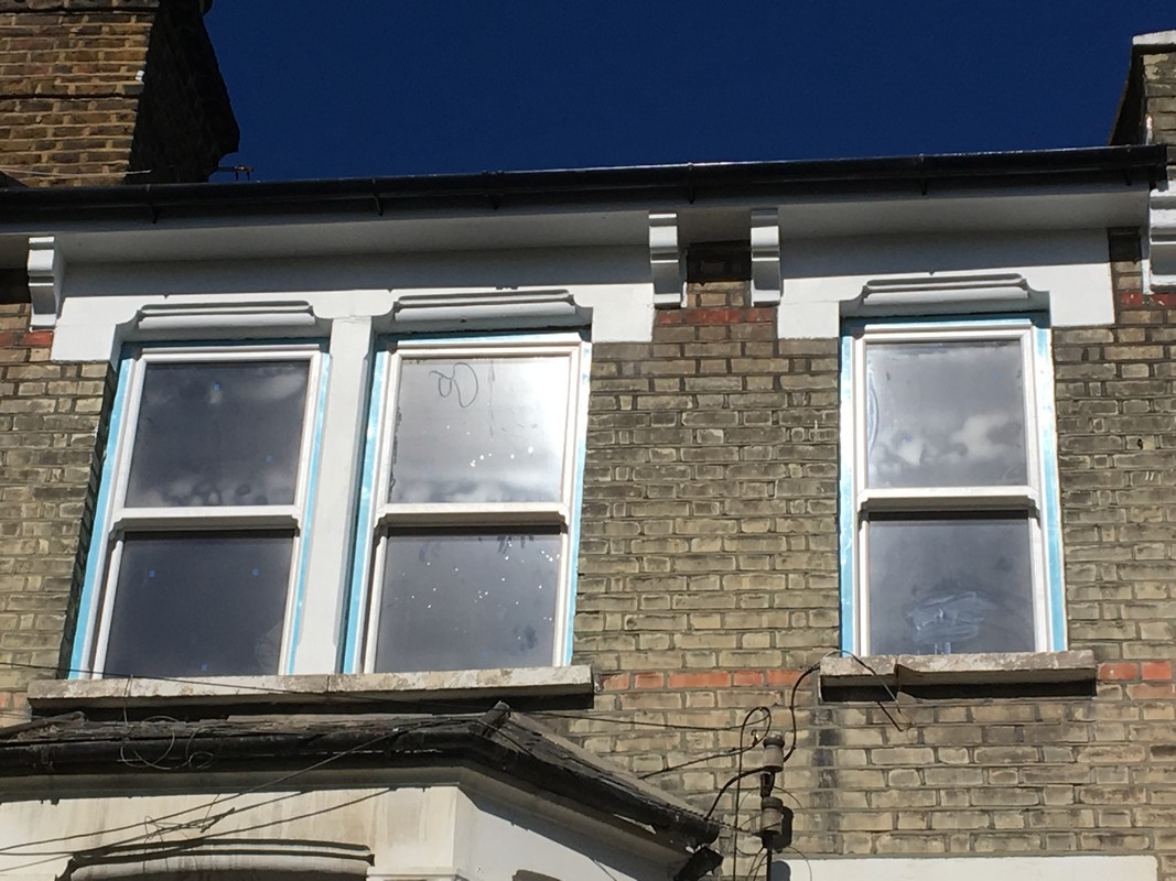New uPVC sash windows fitted on Victorian terrace in Newbury